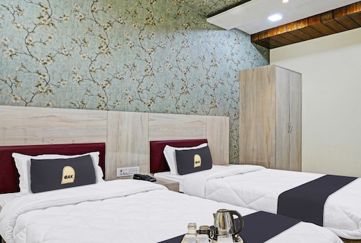 Townhouse OAK Hotel Aditya Residency