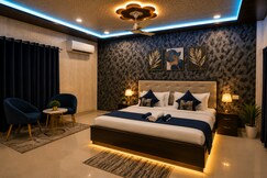 Yash Inn Hotel/ In Front Of Ram Mandir Entry Gate, Ayodhya