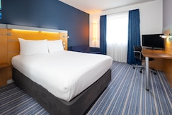 Holiday Inn Express BEDFORD, Luton