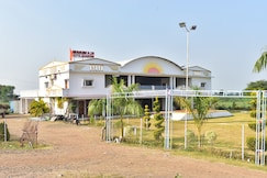 Maharaja hotel and garden, Narsinghpur