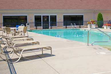Best Western Plus Galleria Inn & Suites - Tap to explore photos