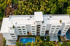 HUE GUH The Porto Candolim, Goa