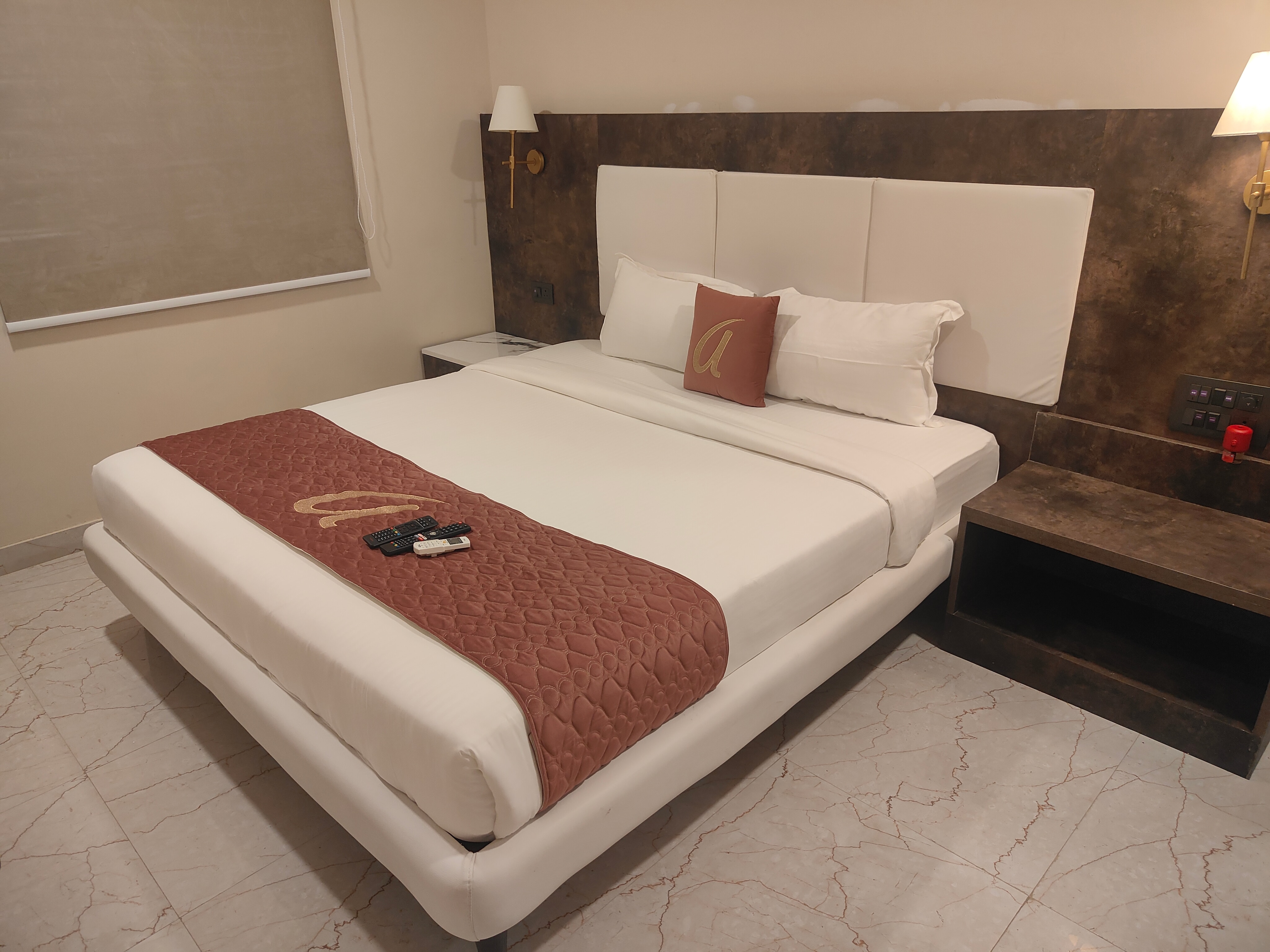 Astra Hotels and Suites - Sector 7 HSR Layout - Tap to explore photos