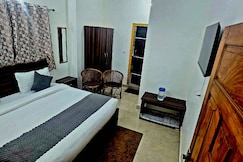 SR View Valley : Bhimtal lake, Bhimtal