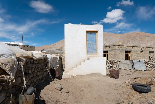 Black Top Border Homestay