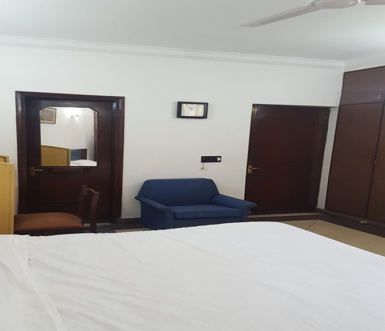 One BHK Apartment in Saket - Tap to explore photos