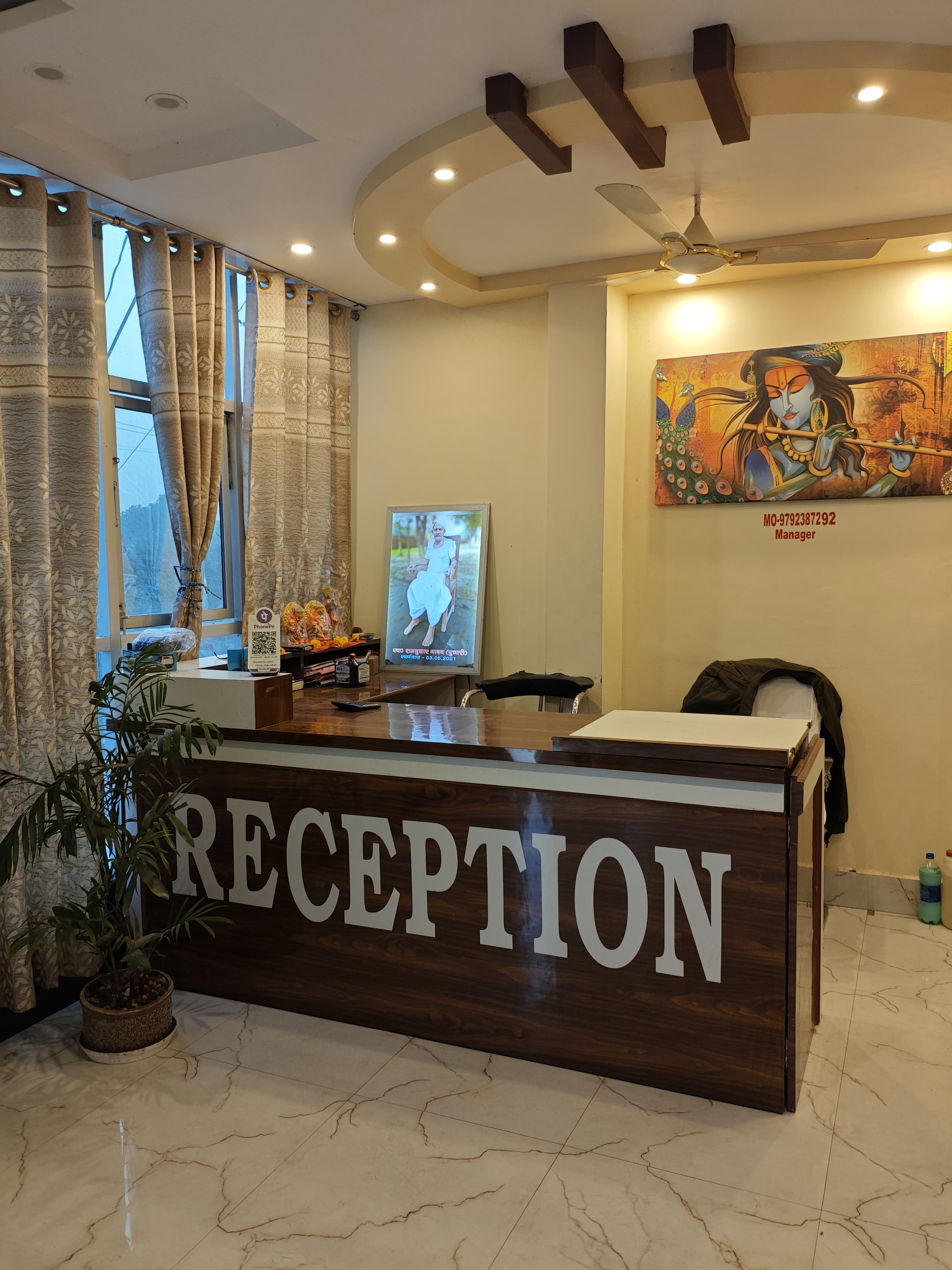 YADUVANSHI GUEST HOUSE & MARRIAGE LAWN - Tap to explore photos