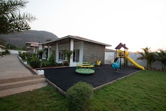 StayVista at Room 5@The Grand Ten-Cottages, Karjat