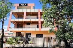 Super Hotel O GMS Road Ballupur Chowk, Dehradun