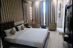 Hotel celebration residency, Thandla