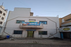 Hotel Vishwatara and Lodging, Baramati