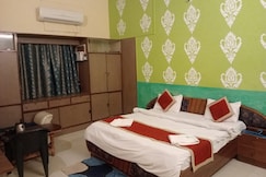 The Gangotri Inn..., Varanasi