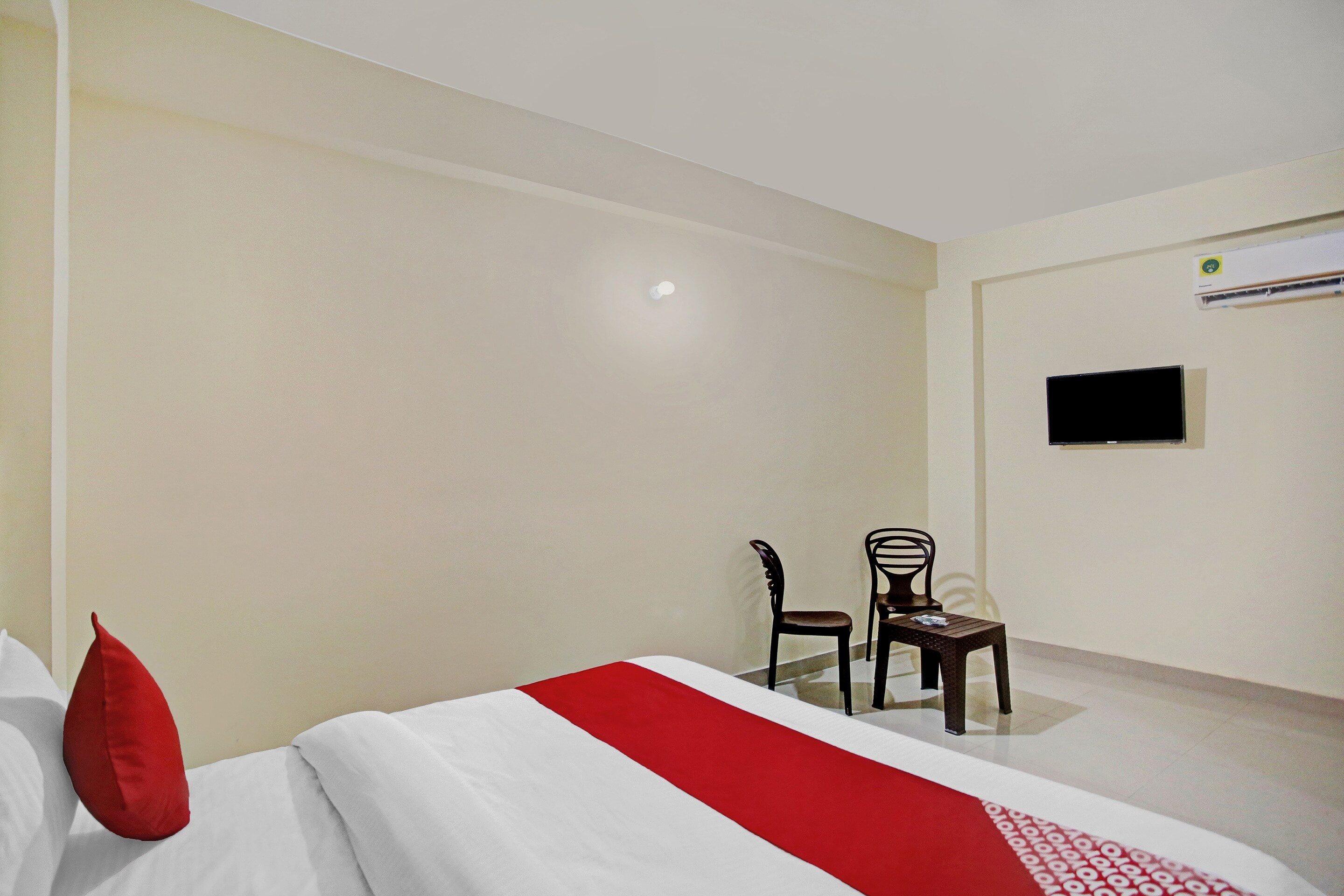 Hotel O Bhoomi Residency - Tap to explore photos