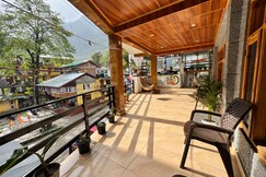 Tiger Inn, Manali