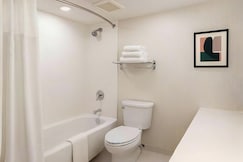 Holiday Inn & Suites MISSISSAUGA WEST - MEADOWVALE, Peel