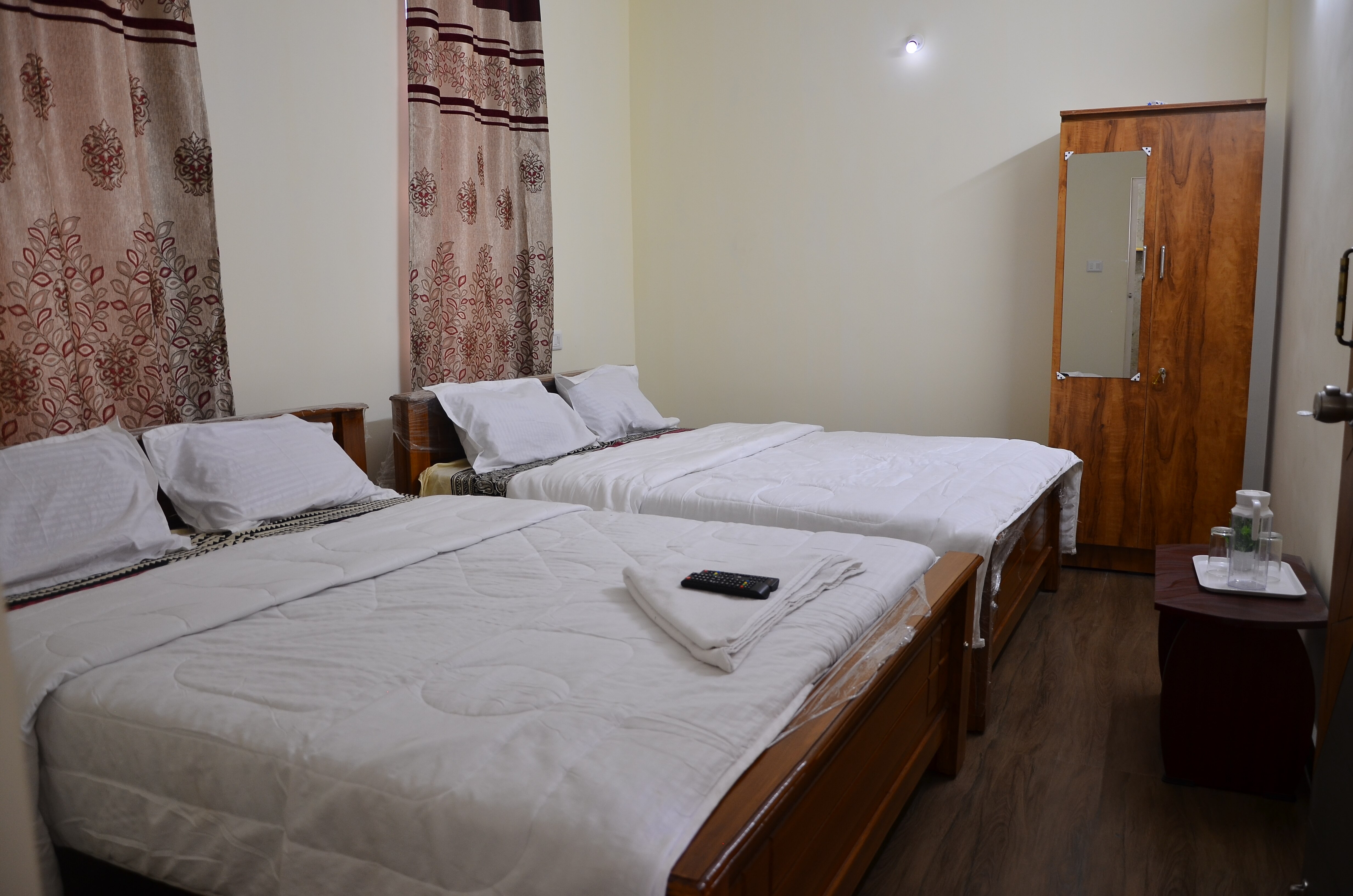 Shri Nandhi home stay - Tap to explore photos
