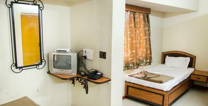 Hotel Meghdoot 4