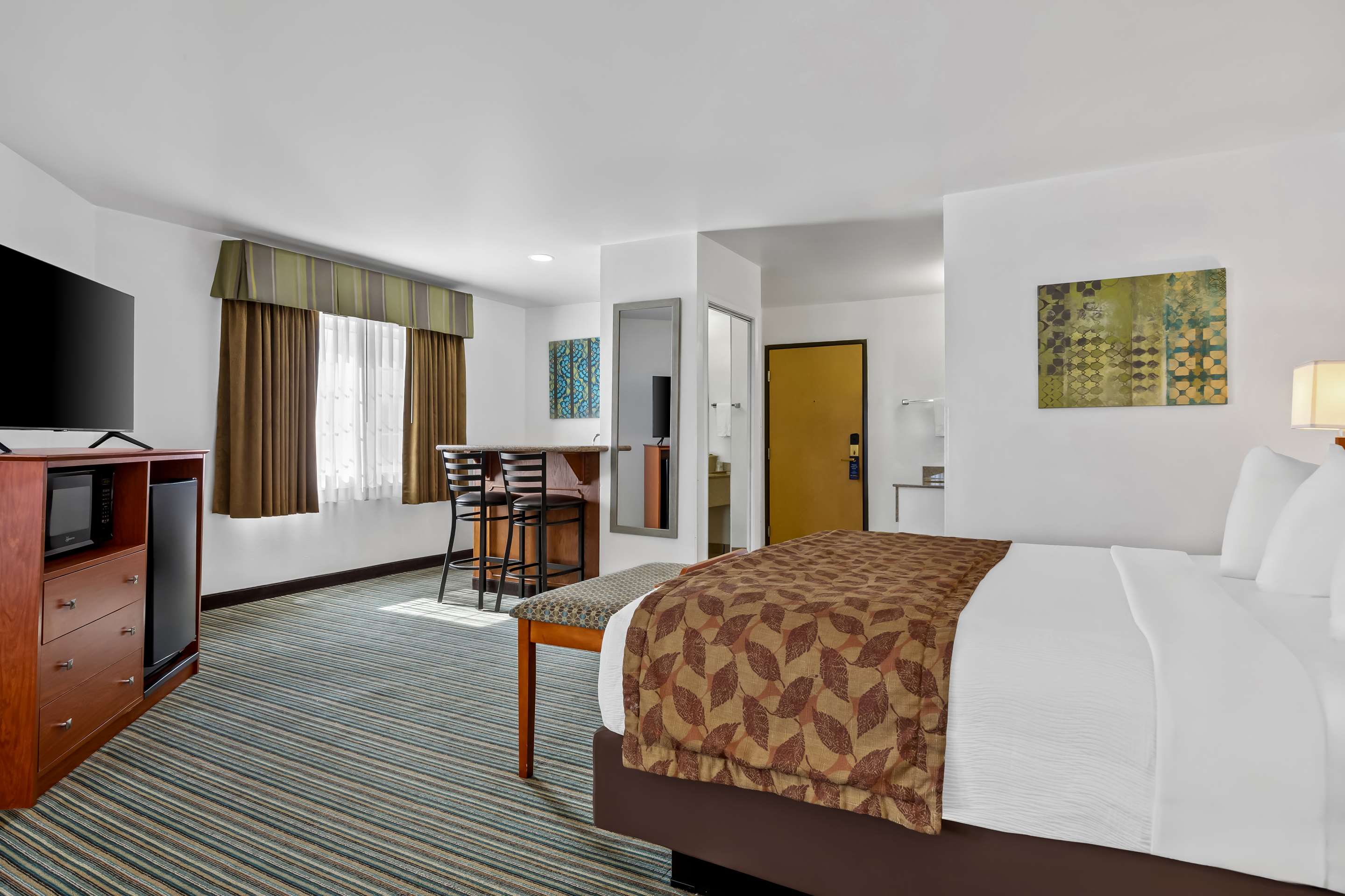 Best Western Liberty Inn - Tap to explore photos