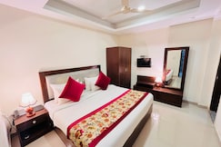 Hotel The Paramont Near Delhi IGI Airport, Delhi