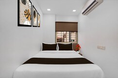 Hotel O Galaxy Apartments, Pune