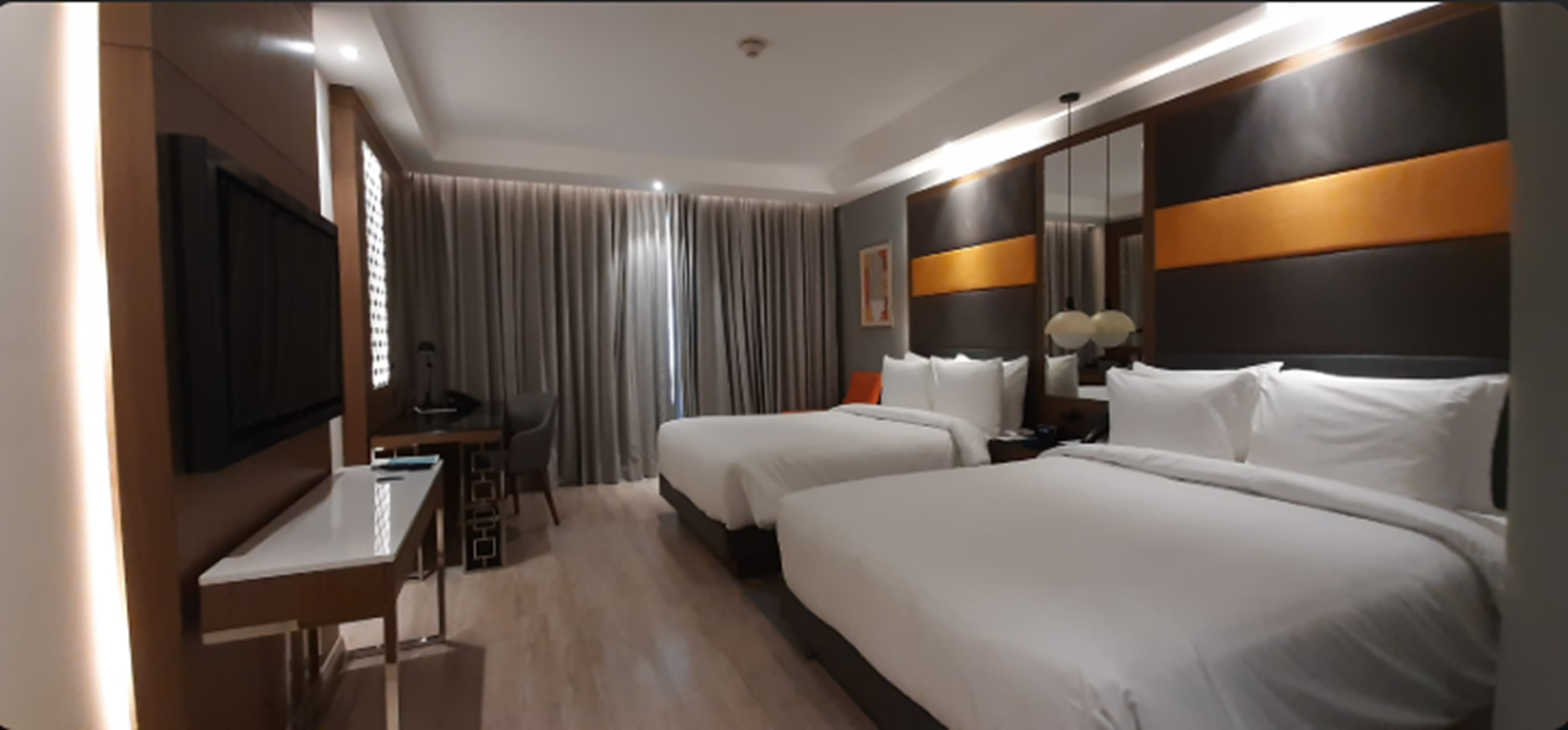 Le Meridien Hyderabad- Corporate - Tap to explore photos