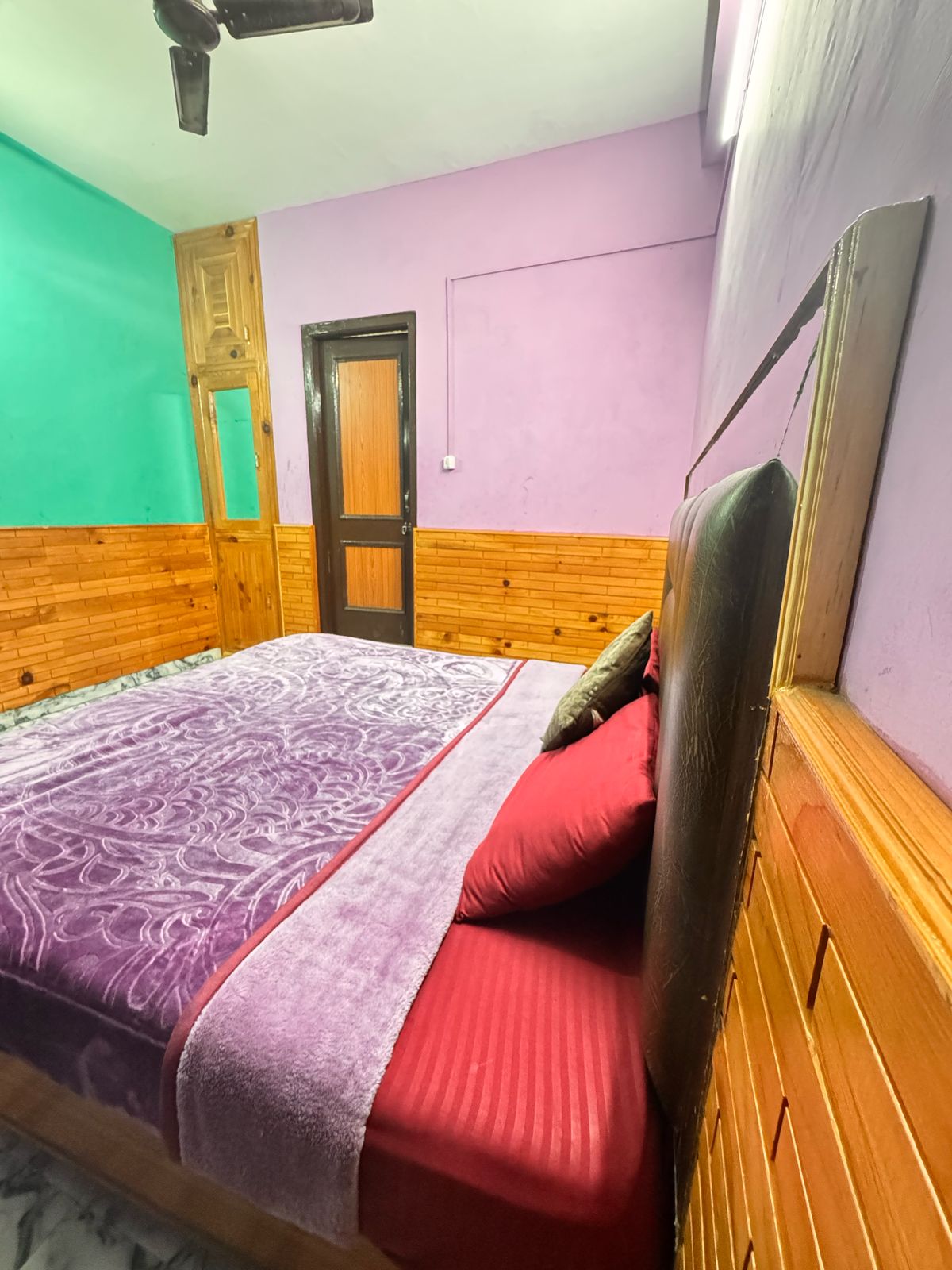 Himalyan hideout kasol - Tap to explore photos