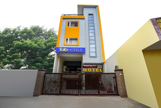 FabHotel Paramhans Guest House Nr. Sant Ravidas Ghat