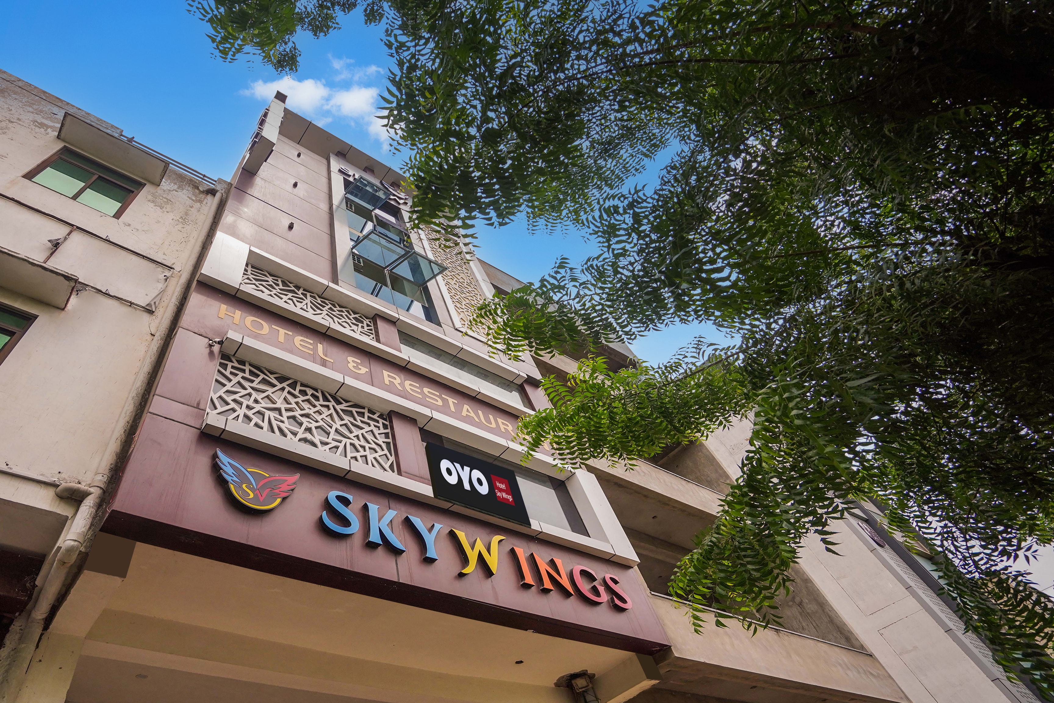 Hotel O Sky Wings - Tap to explore photos