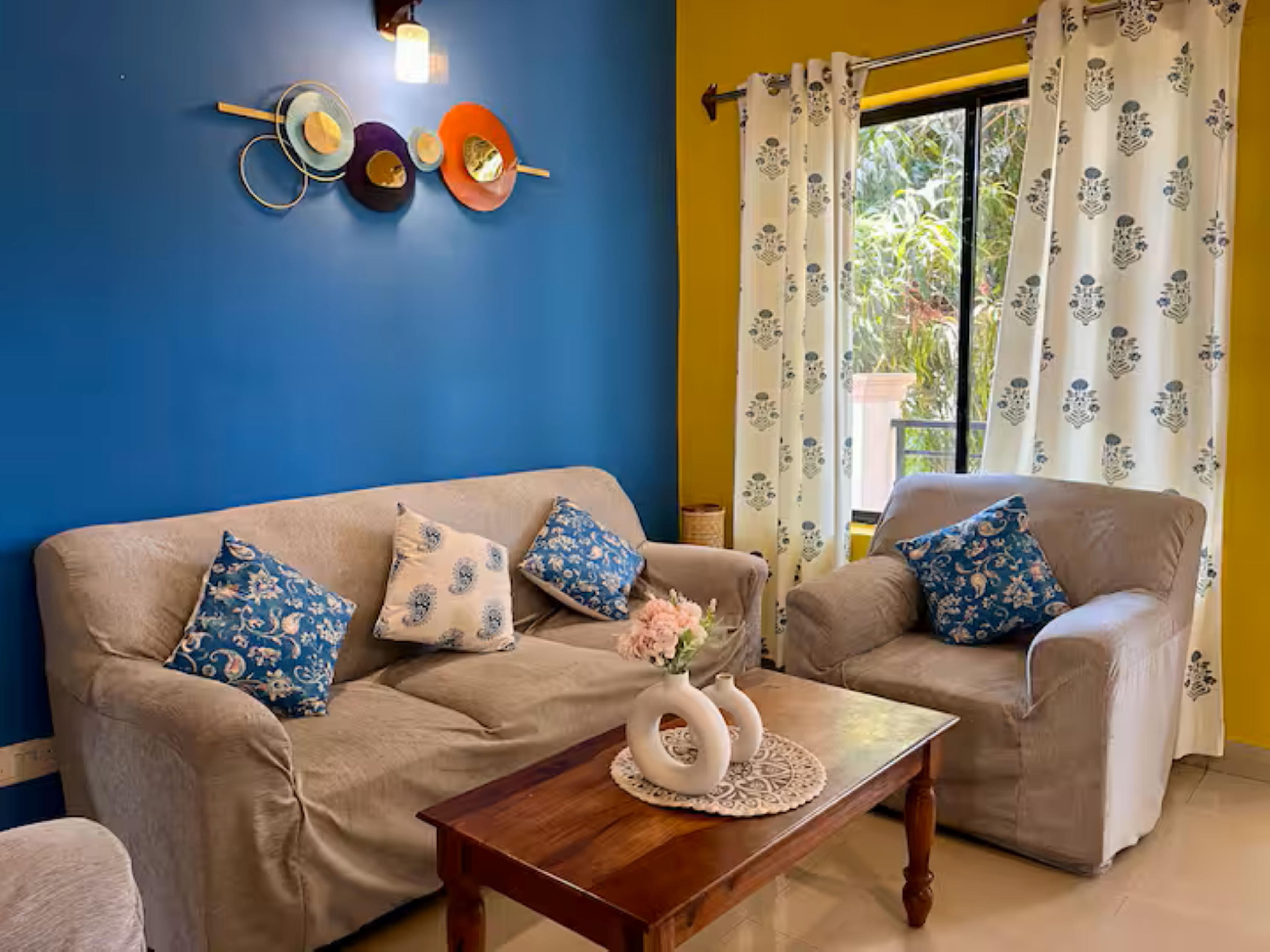 Humming woods 2bhk Apartment - Tap to explore photos