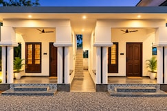 VAR Blue Haus 2 AC 1 Room 8 min walk beach, Varkala