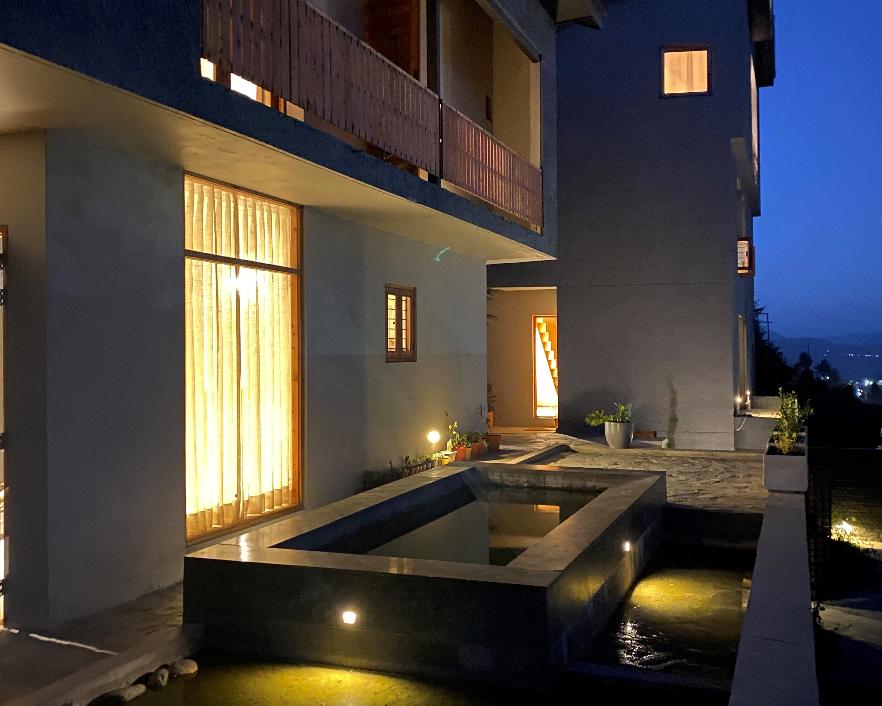 Villa Silver Peak | Rooms & Suites - Tap to explore photos