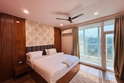 Hotel J P Grand, Jamui