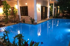 Mandaram villas Private rooms with common pool view 200m from Marari beach, Alleppey