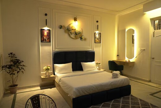 Radhe Villa: Elegant 4 BHK Haven