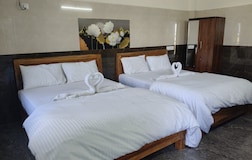 301 FOUR BEDROOM AC