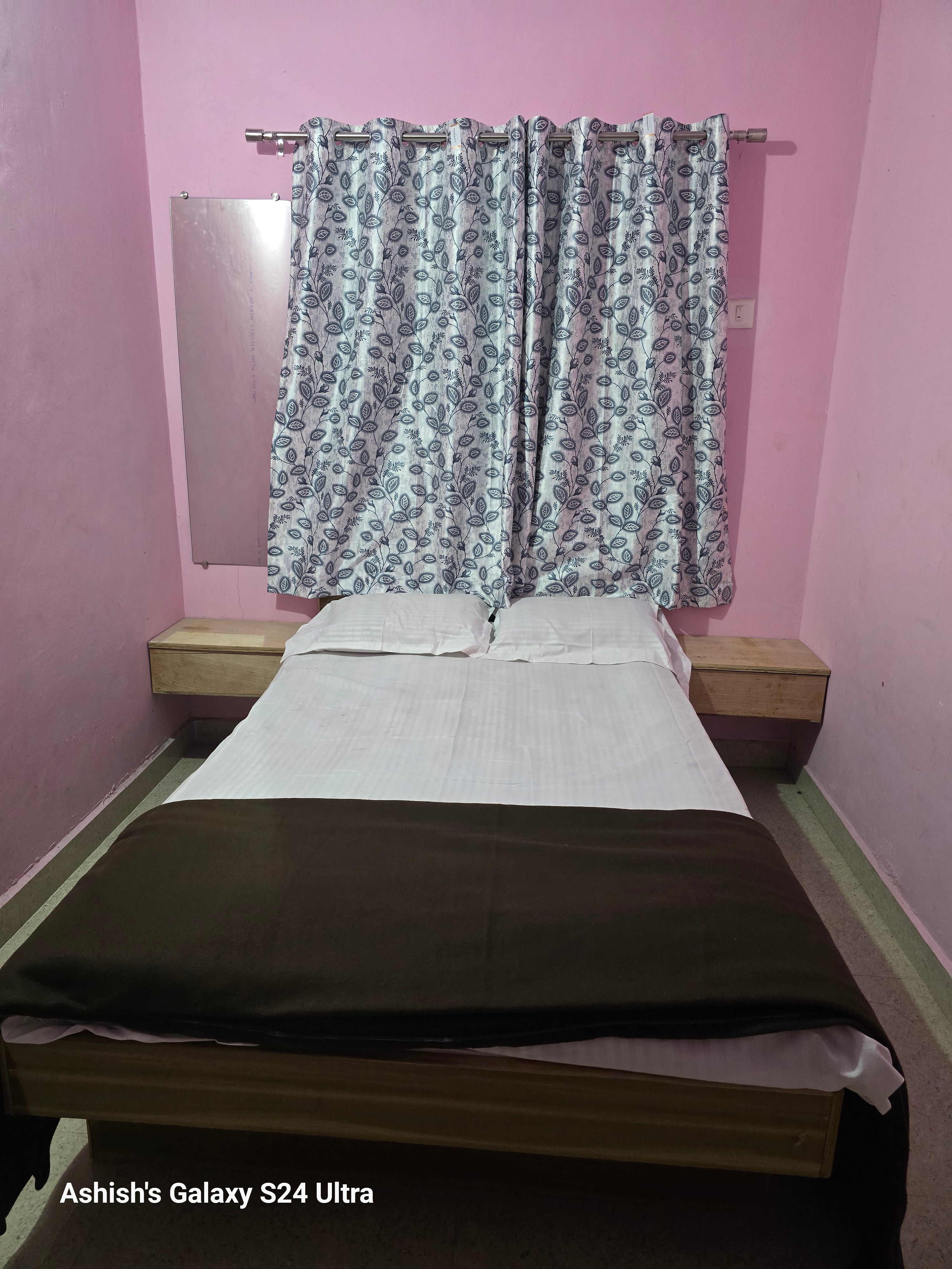 SHRI SAMARTH LODGE - Tap to explore photos