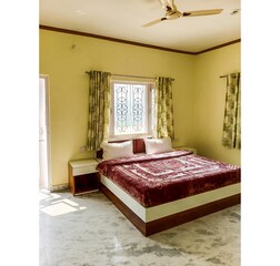 Deluxe AC Room