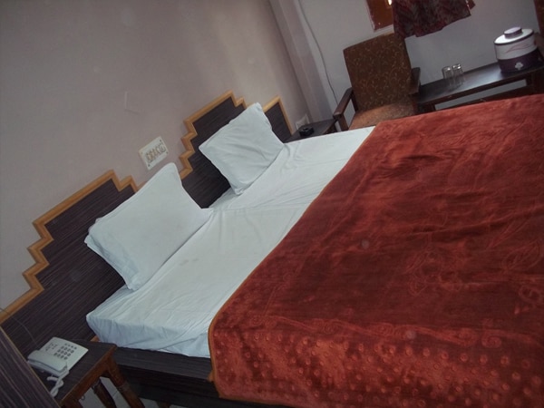 Hotel Mahaalakshmi - Tap to explore photos