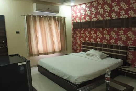 FabHotel Vishwas