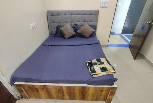 FabHotel Imperial Blue