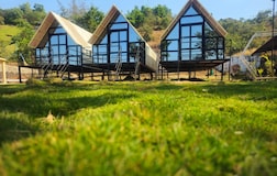 Cozy Cottages Lake View 2