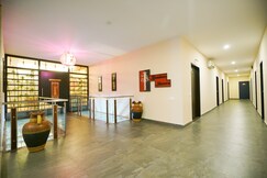Townhouse Mookkannoor Tourist Home, Cochin