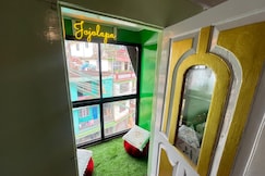 Jojolapa a Newari Ghar, Siliguri