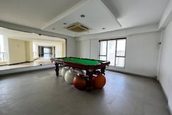 Luxury Cozy Flat in Kolkata Near Airport Market, Kolkata