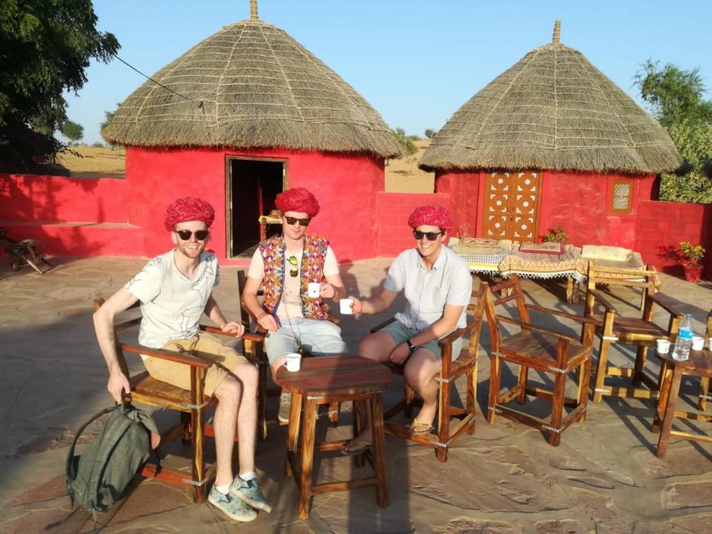 Osian Camel safari and Village home stay 𝗕𝗢𝗢𝗞 Osian Homestay