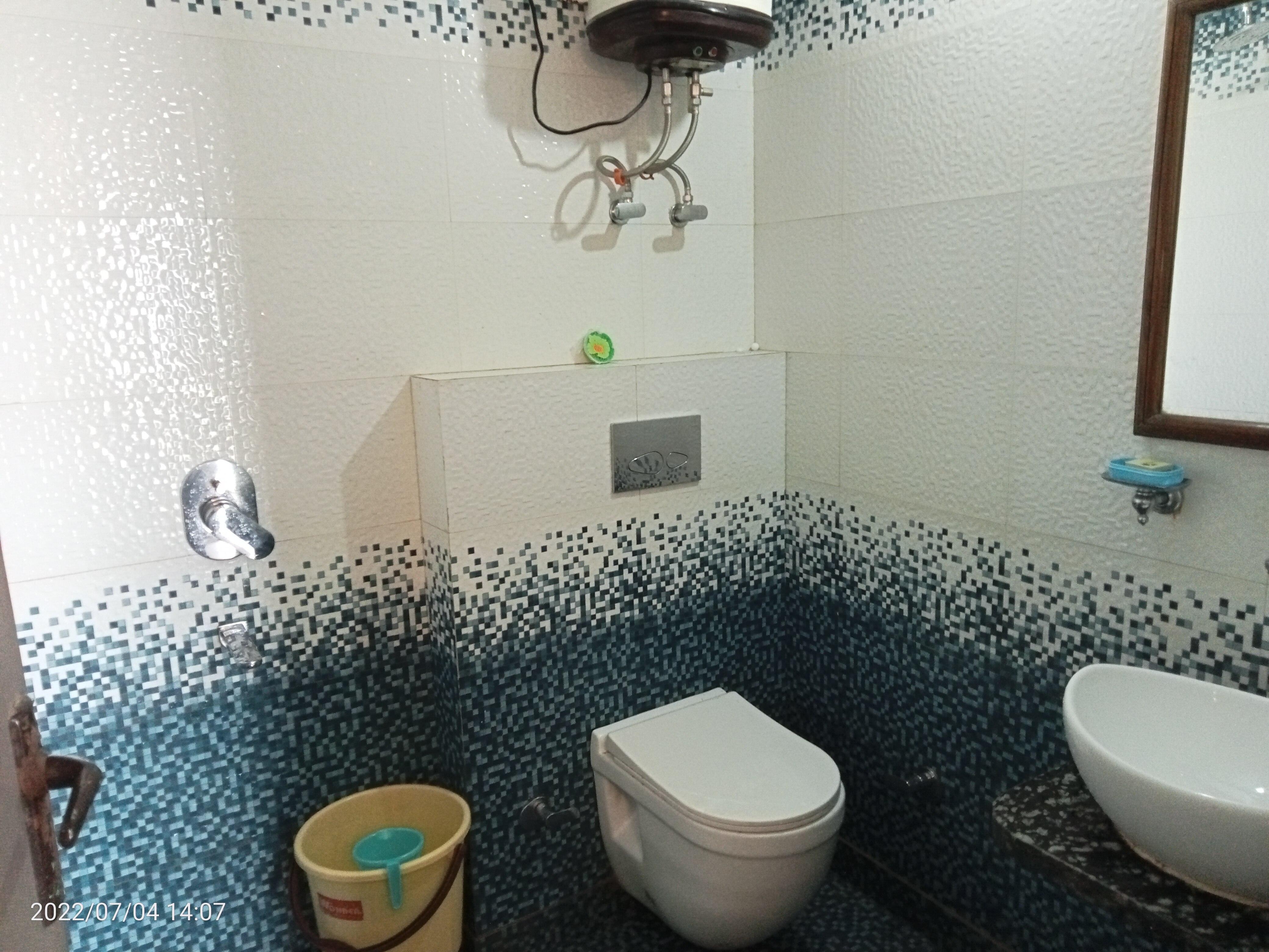 CLIFFTON cottage a Homestay - Tap to explore photos