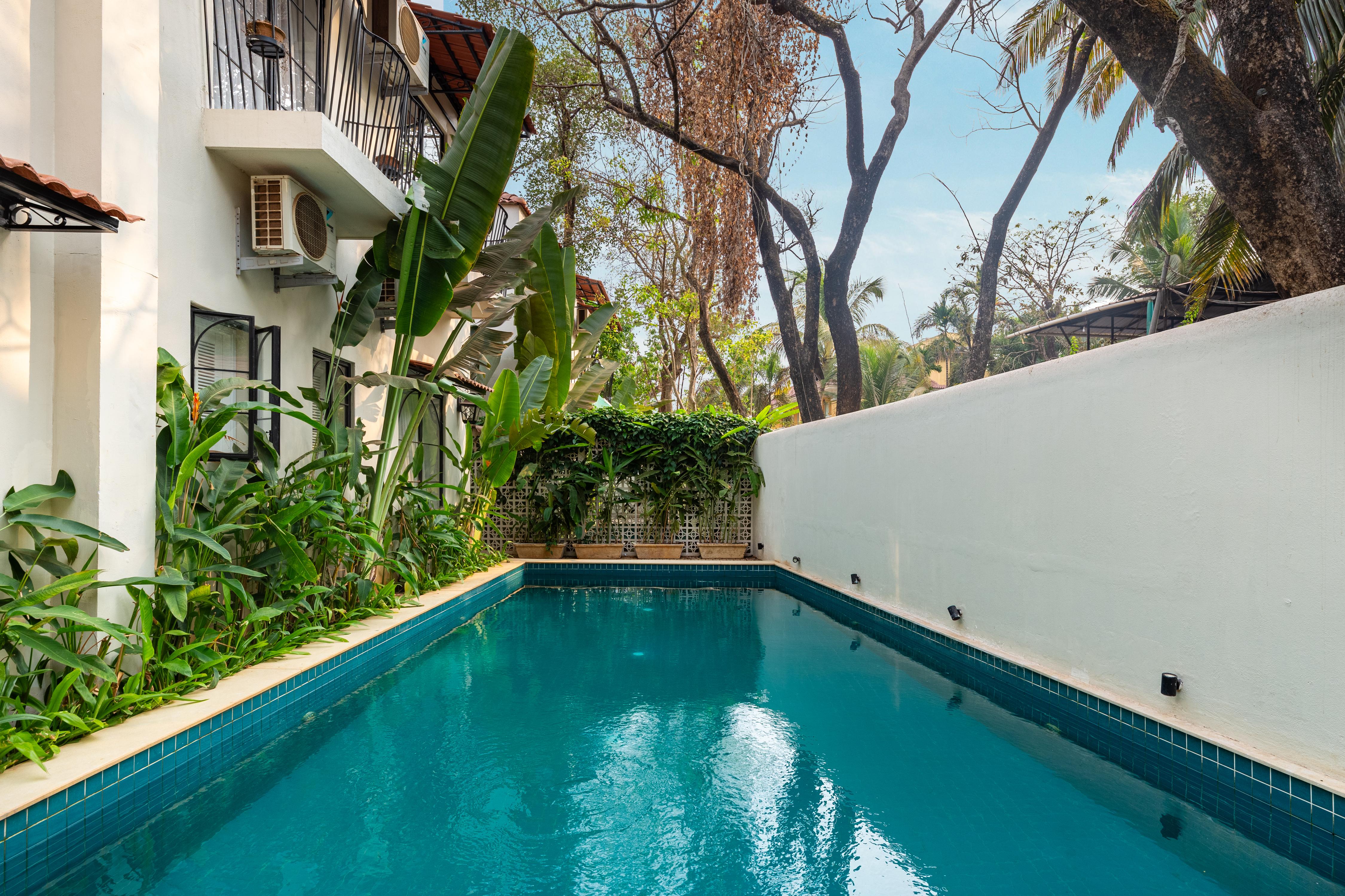 Luxurious 3bhk villa with pool in vagator Bogen villa - Tap to explore photos