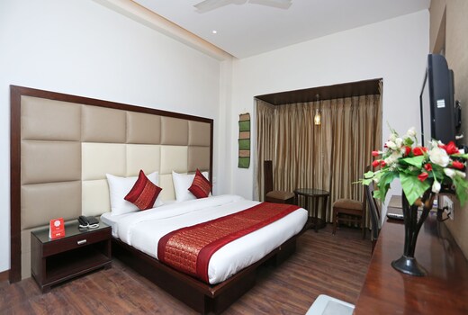 Oyo 11337 Asian Hospitality Gurgaon Inr 3228 Off 4 3 1 7 Hotel Price Address Reviews