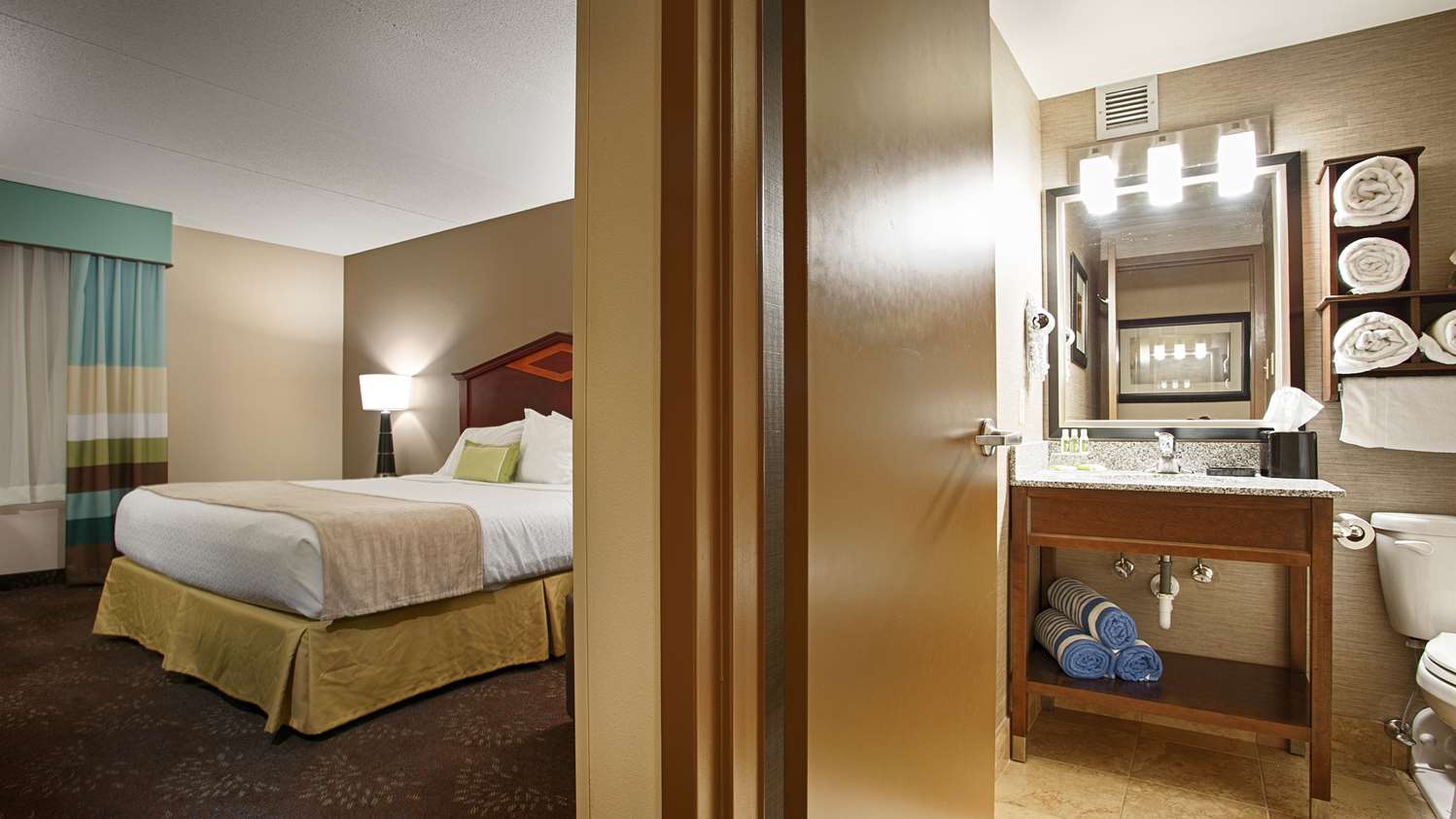 Best Western Plus Willmar - Tap to explore photos