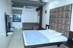 Hotel Shri Sai lodging and Banquet Hall, Nanded